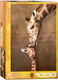 6000-0301-giraffe-mothers-kiss