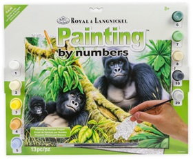 r-37374_mountain-gorillas